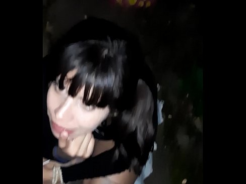 ❤️ 在街上膨胀的阴茎，以换取糖果 ️ Beautiful porn️❤